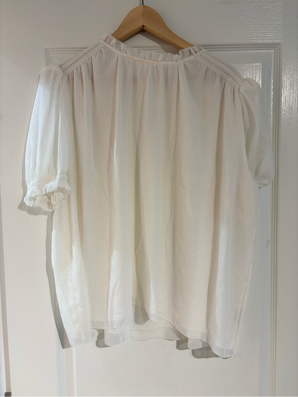 Wilfred Cream Sheer Puff-Sleeve Blouse